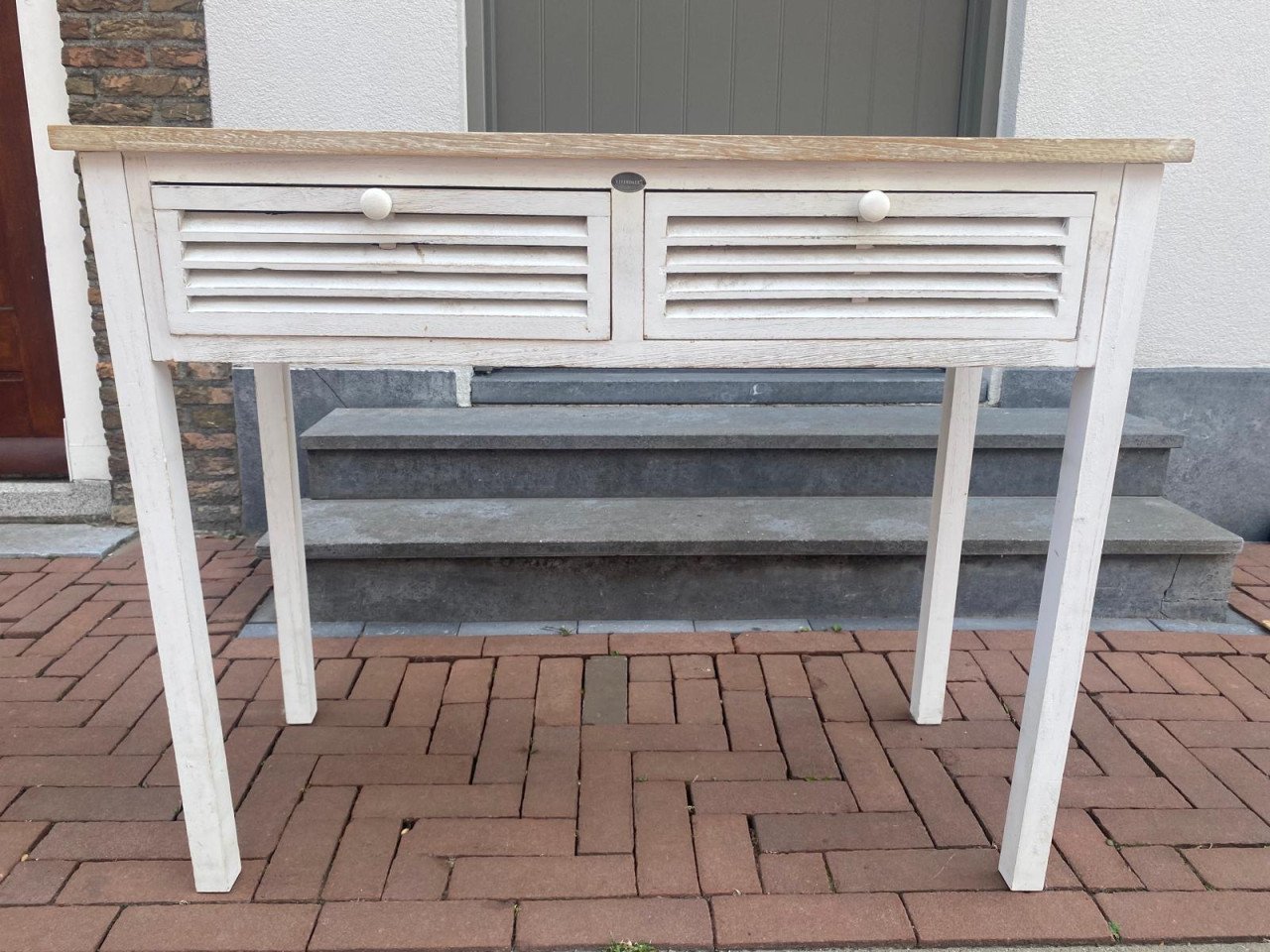 Sidetable