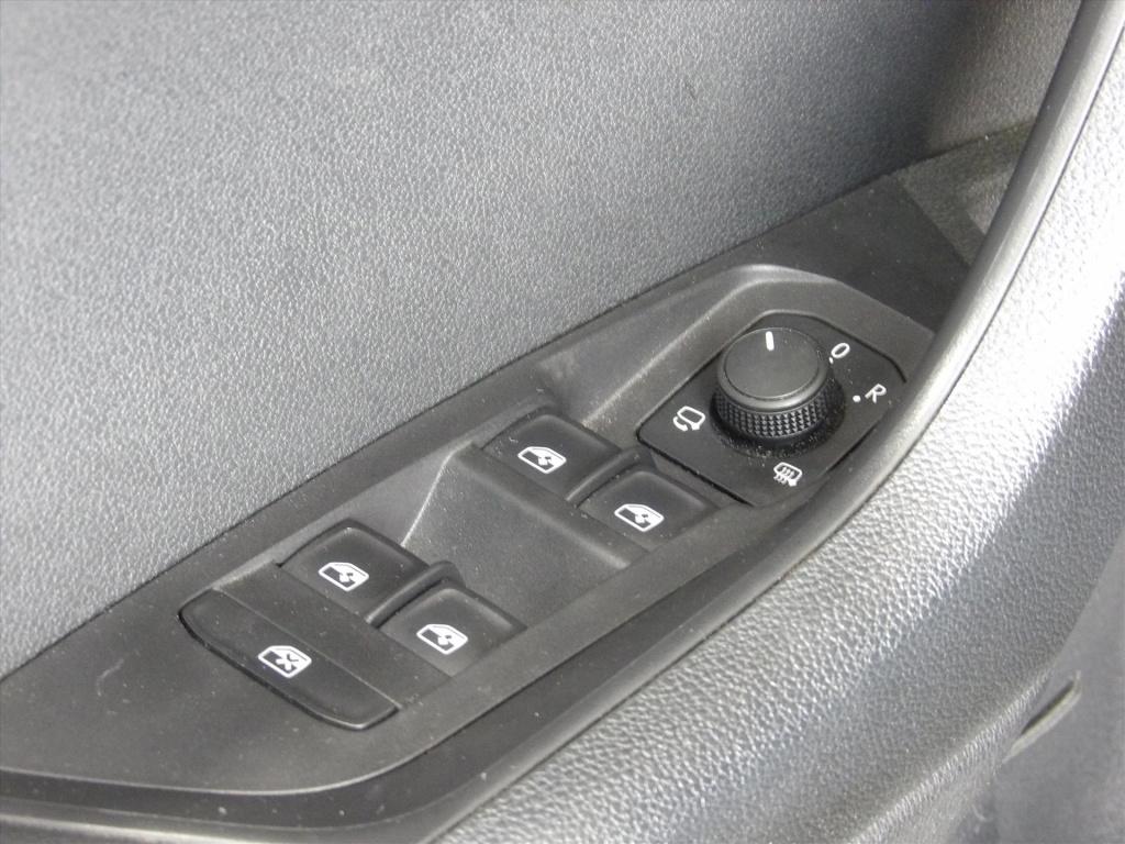 Skoda Karoq 1.5 tsi act greentech 150pk business edition plus