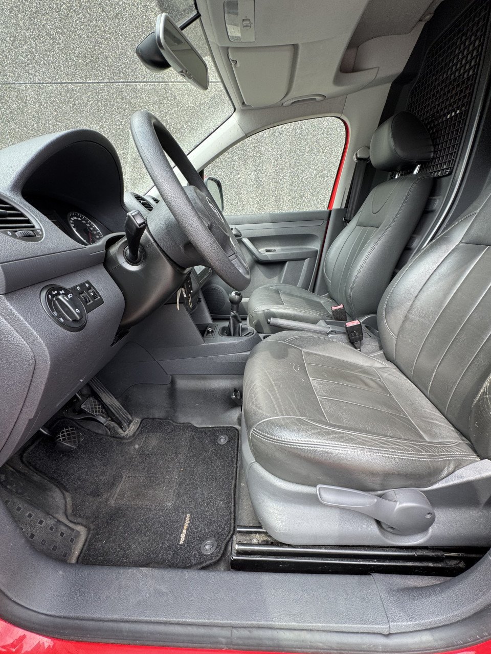 Complete Volkswagen Caddy 1.6 TDI – 2012. Nieuwe APK & nieuwe verstuivers!