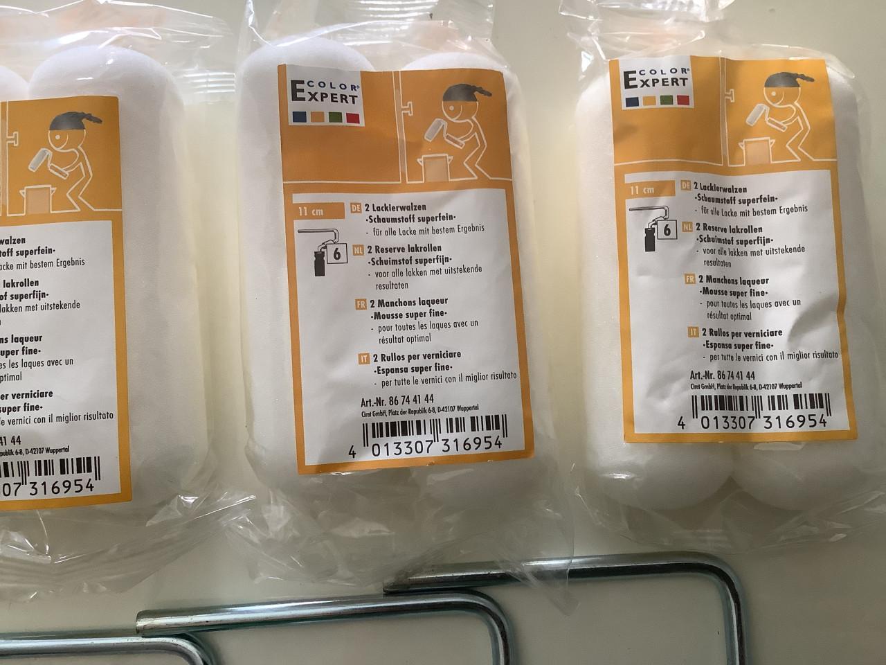 Partij verfrolletjes en houders. (Partij 101)