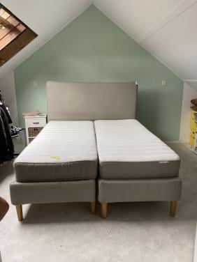 Bed van IKEA 160