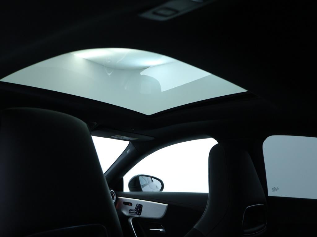Mercedes-Benz Cla 250 e premium plus | memory pakket | panoramadak | sfeerv