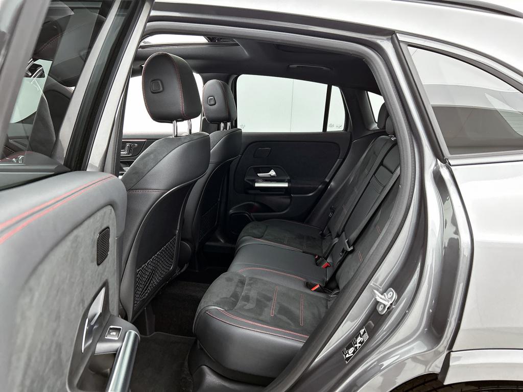 Mercedes-Benz Gla-klasse 250 e star edition amg line limited | dodehoek det