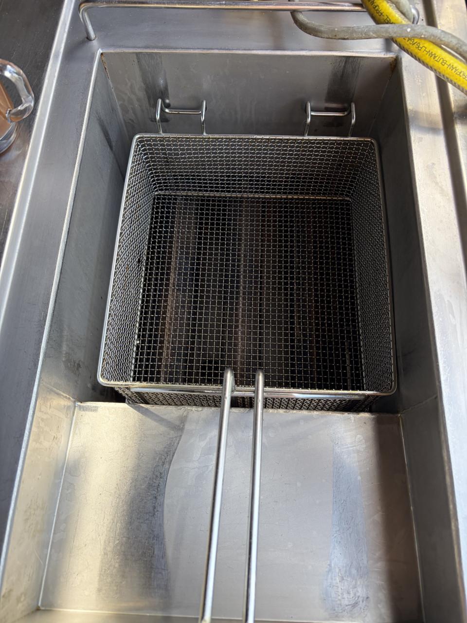 Alpeninox dubbele friteuse op gas met defect