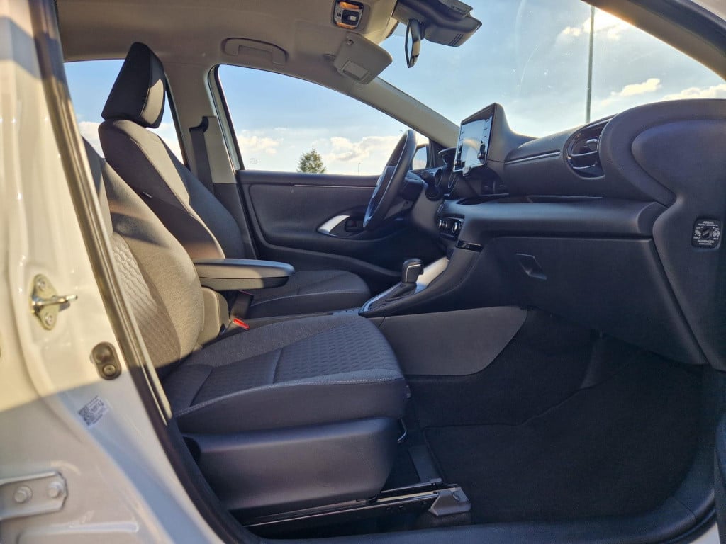 Toyota Yaris 1.5 hybrid first edition | automaat | adaptieve cruise control