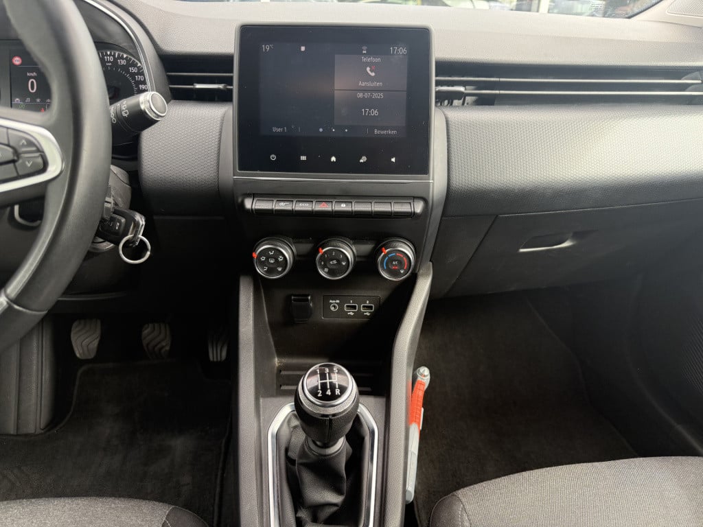 Renault Clio 1.0 tce zen | nl-auto | carplay | 17'' sportvelgen | cruisec. 