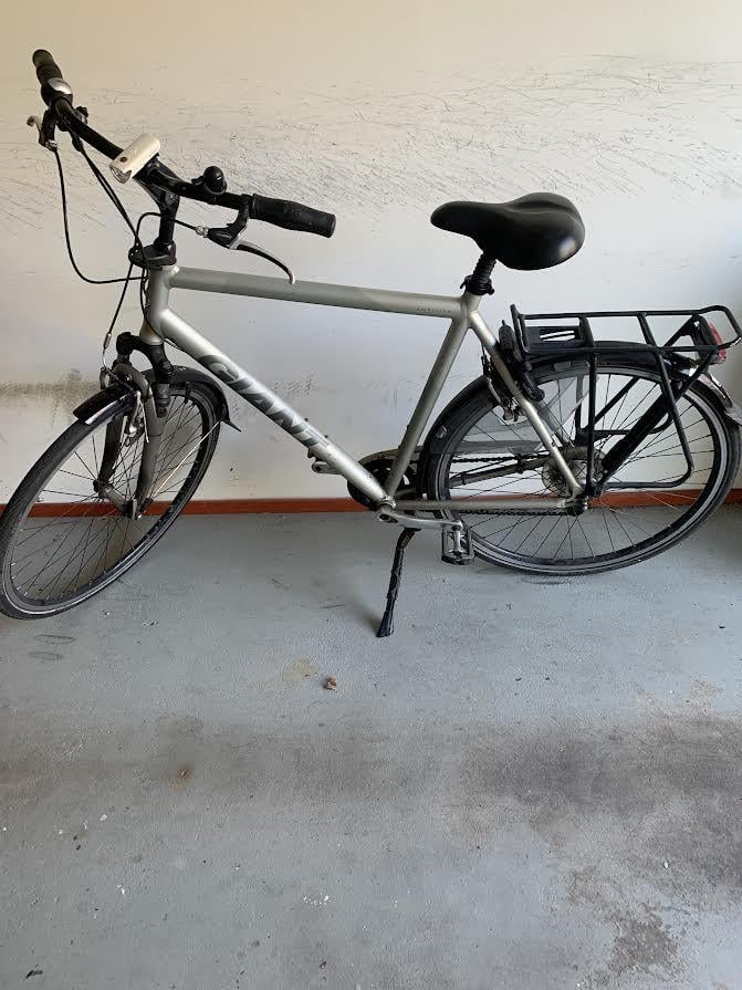 Herenfiets merk:Giant