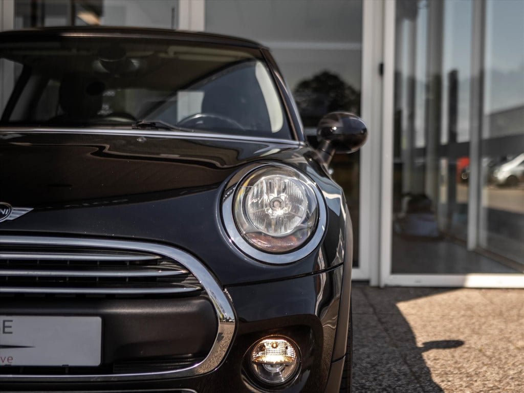 Mini One mini 1.2 102pk business | navigatie | bluetooth | park. sensoren |