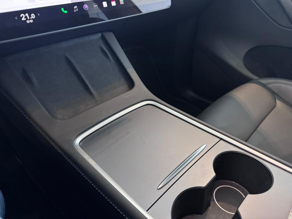 Tesla Model Y long range awd 75 kwh