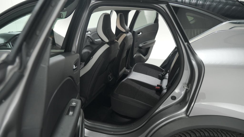 Renault Captur mild hybrid 140 edc techno | 360 camera | 9.3 inch grootsche