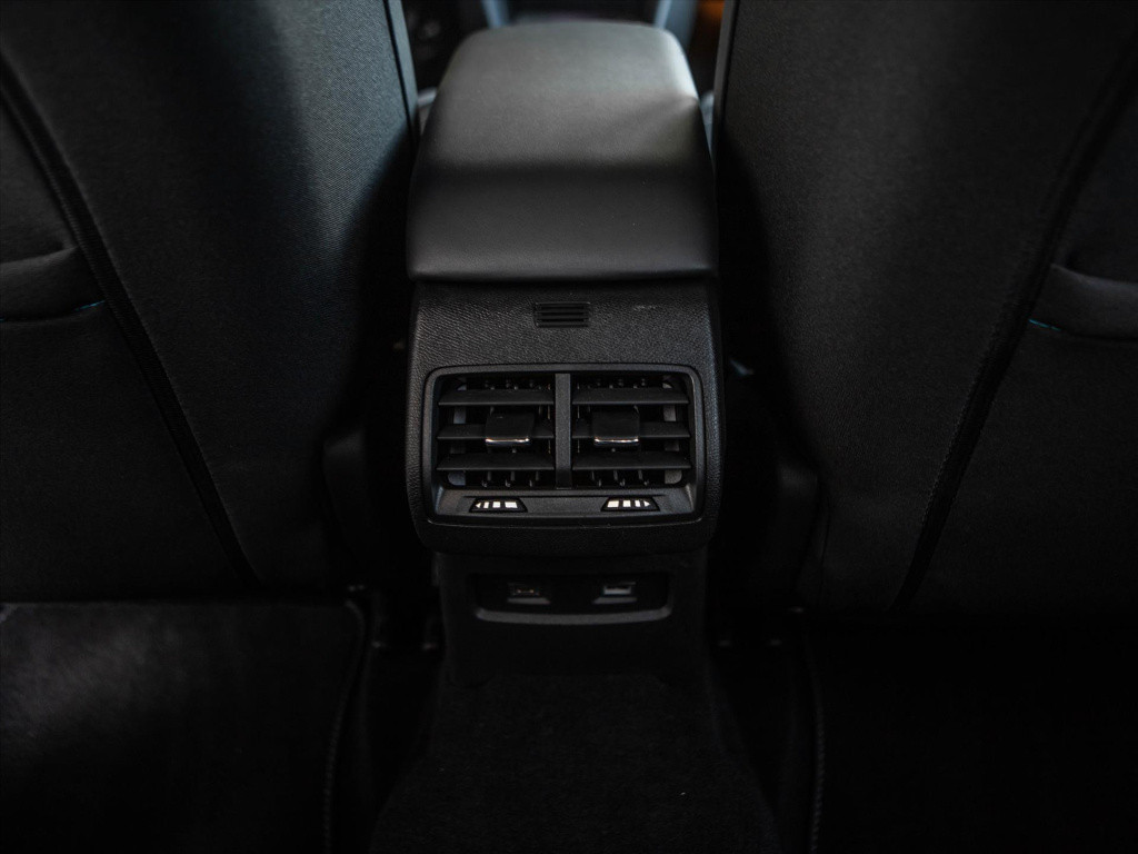 Citroen Ë-c4 ev 50kwh 136pk shine | stoelverwarming | navigatie | camera | 