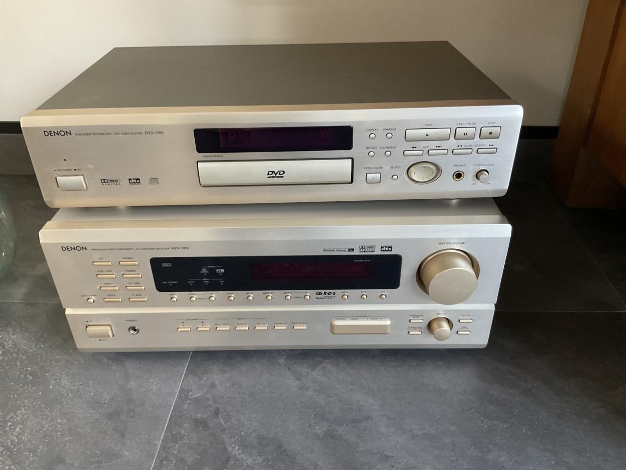 Denon AV Surround Receiver AVR-1802 + Denon DVD -1500