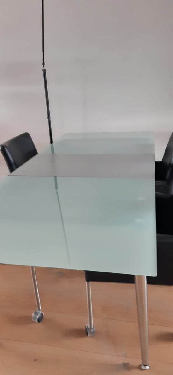 Eetkamertafel glas met chroom 160x85cm