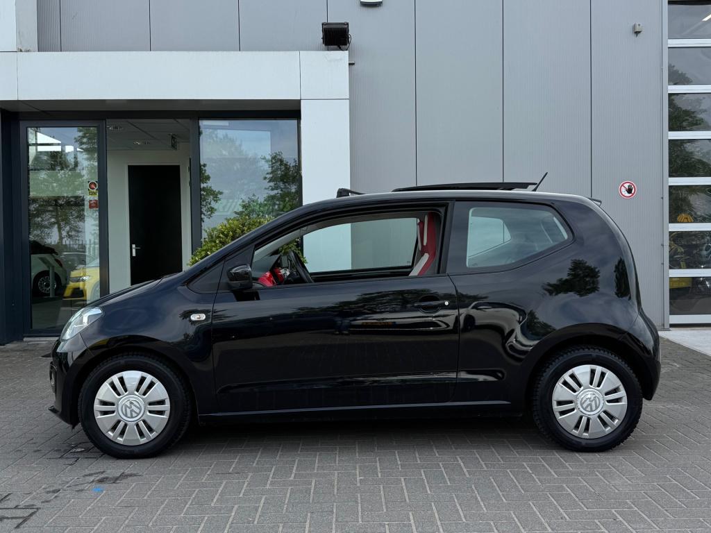 Volkswagen UP! 1.0 high up! * panoramadak * cruise control * stoelverwarmin