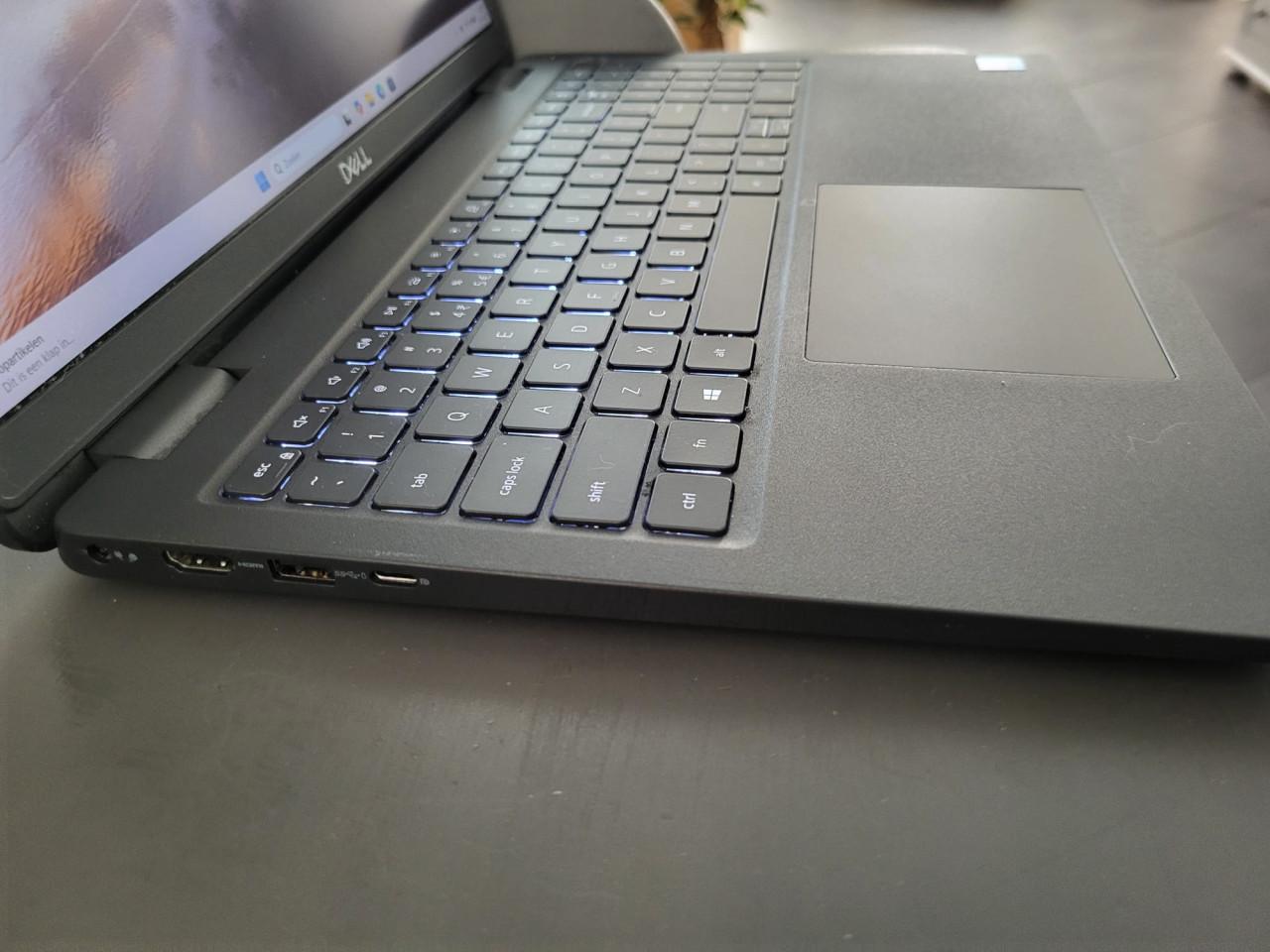 Te Koop zeer nette Dell Latitude 3520 in prima staat