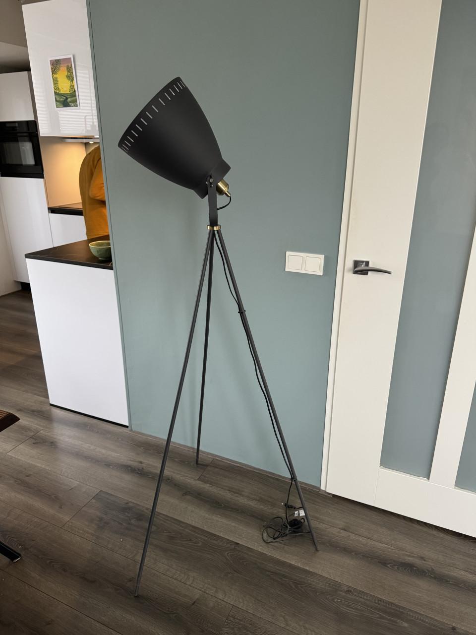 Set 2 moderne staande lampen