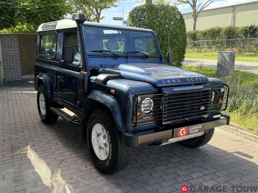 Land Rover Defender 2.4 td 90 sw se