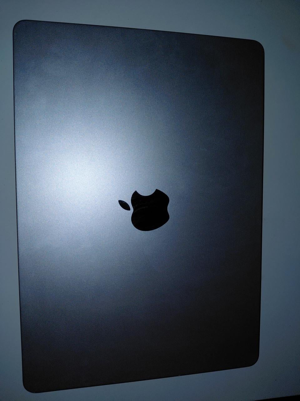 Apple macbook air 2025 13 inch 16GB M4