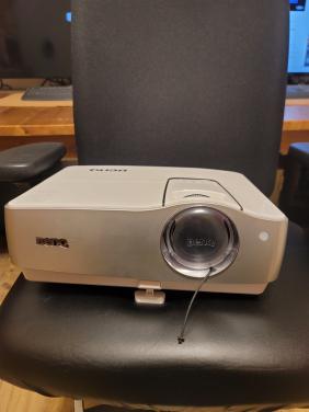 Benq Beamer W 1100