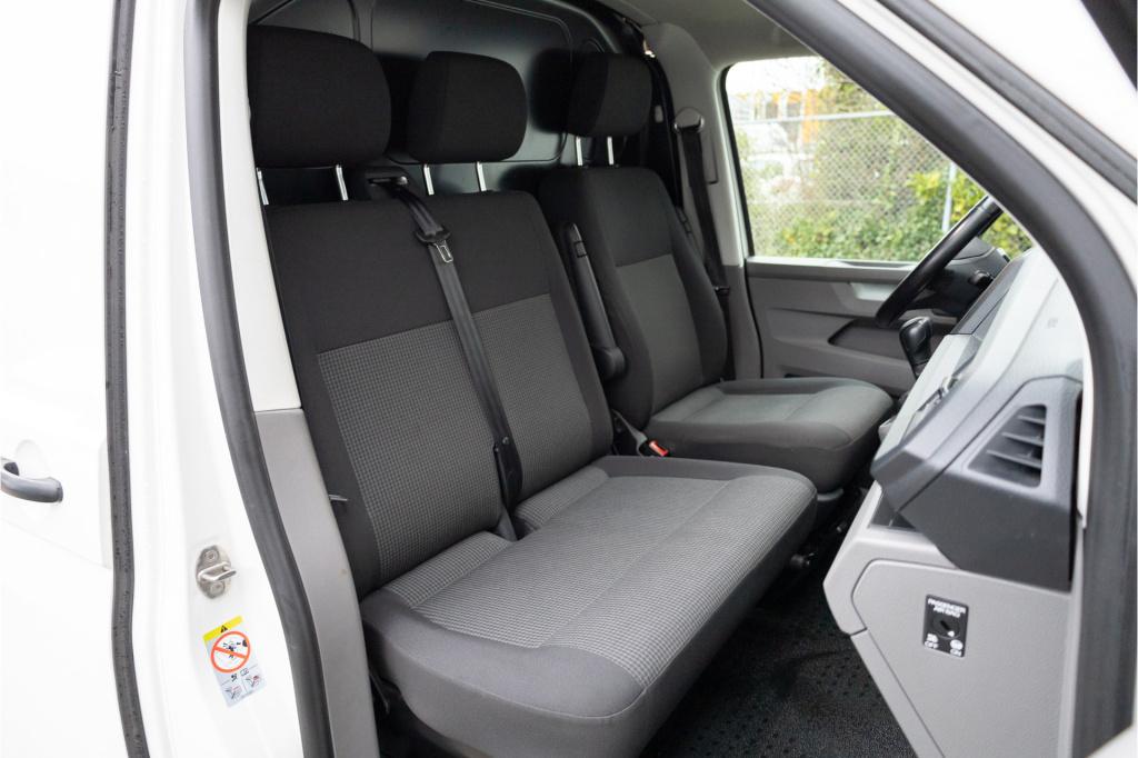 Volkswagen Transporter 2.0 tdi l2h1 dsg 150pk nav i inrichting i 2xschuifde