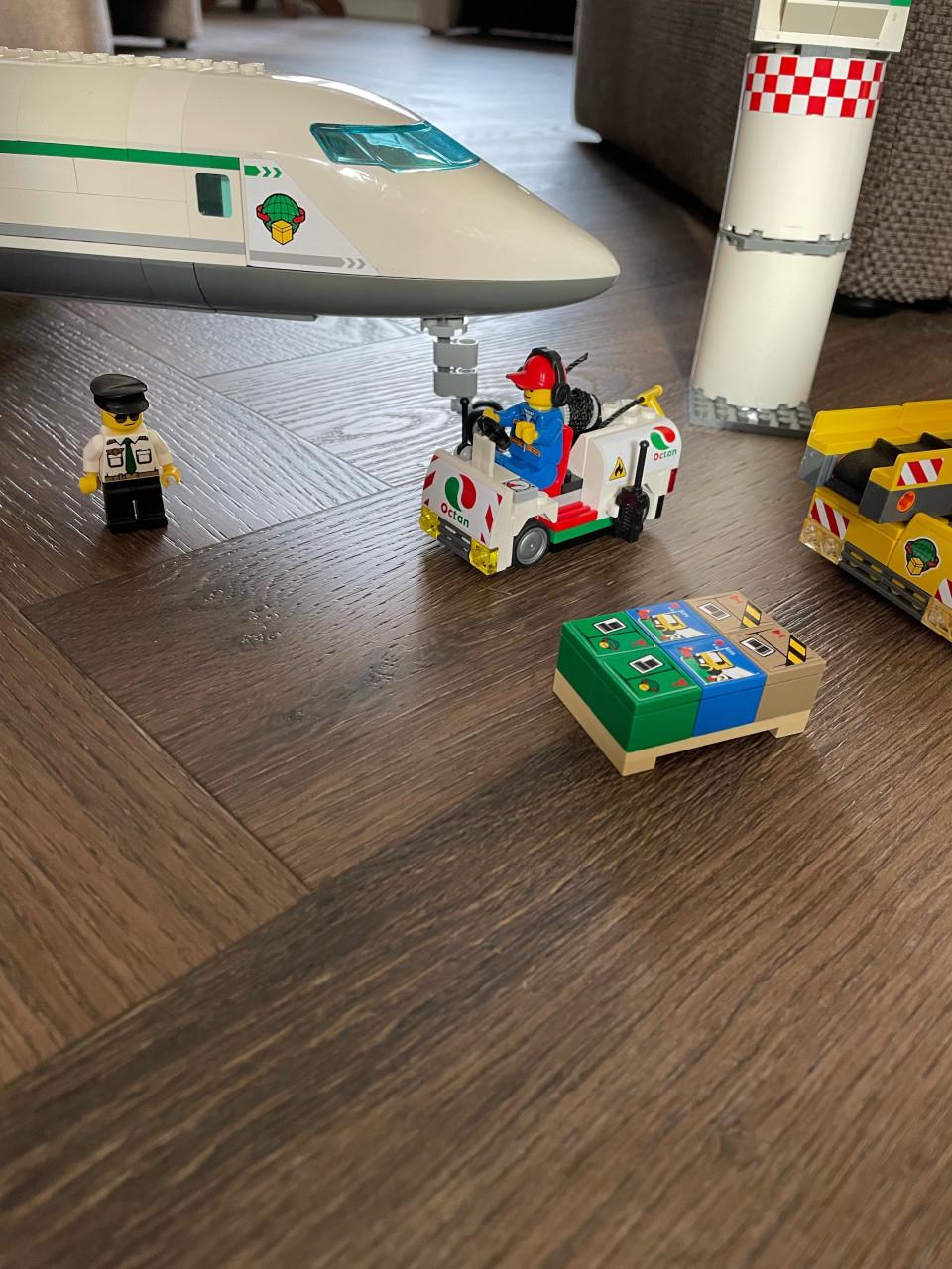 City lego: Vrachtterminal 60022