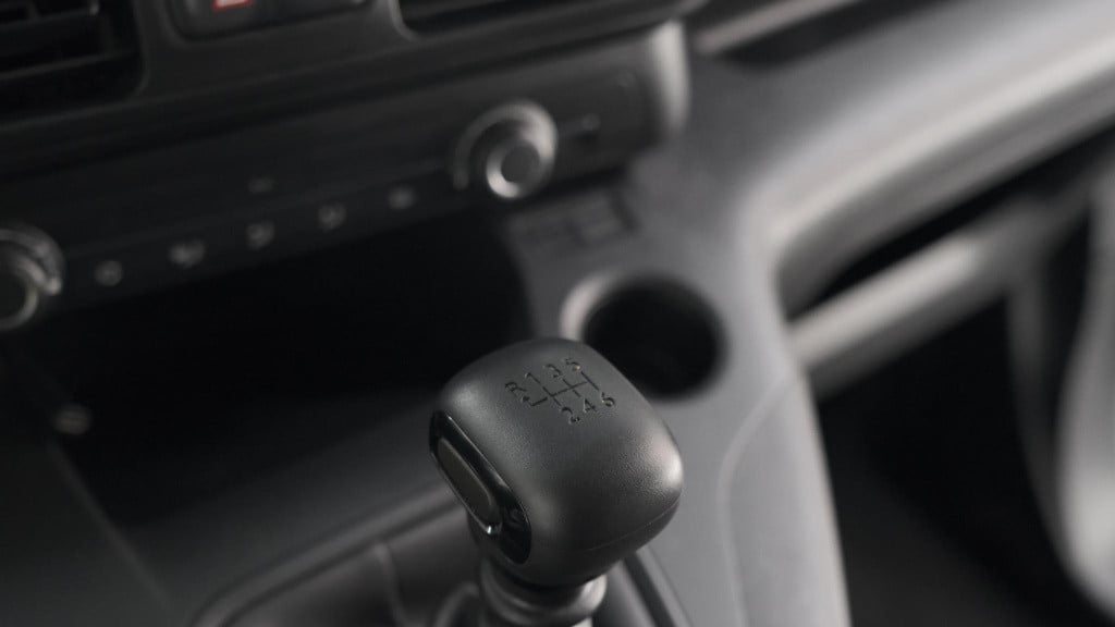 Peugeot Partner 1.5 bluehdi 100 s&s l1 | trekhaak | camera | apple carplay 