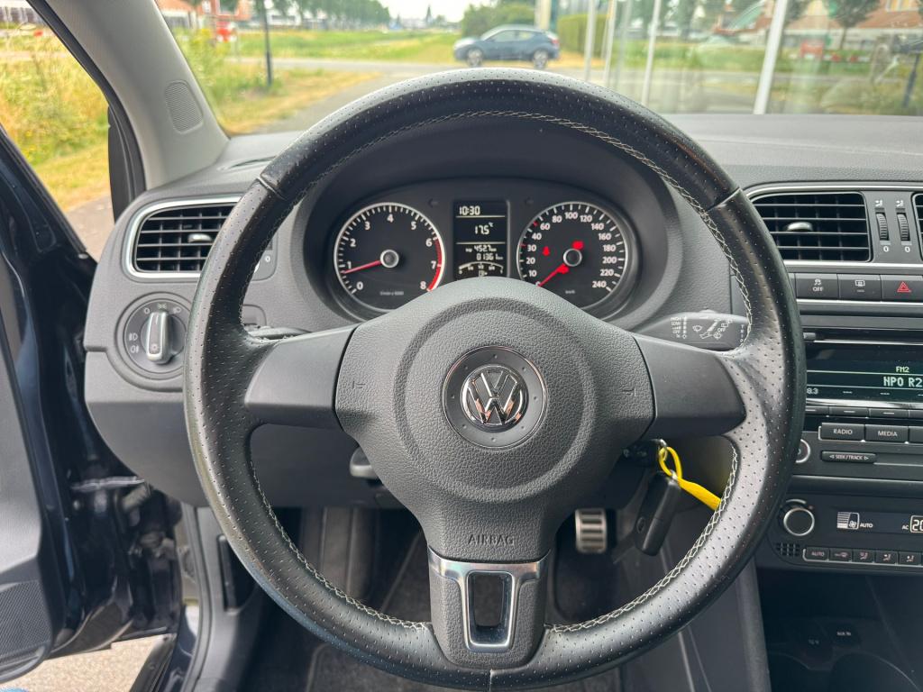 Volkswagen Polo 1.2 tsi cross , cruise control