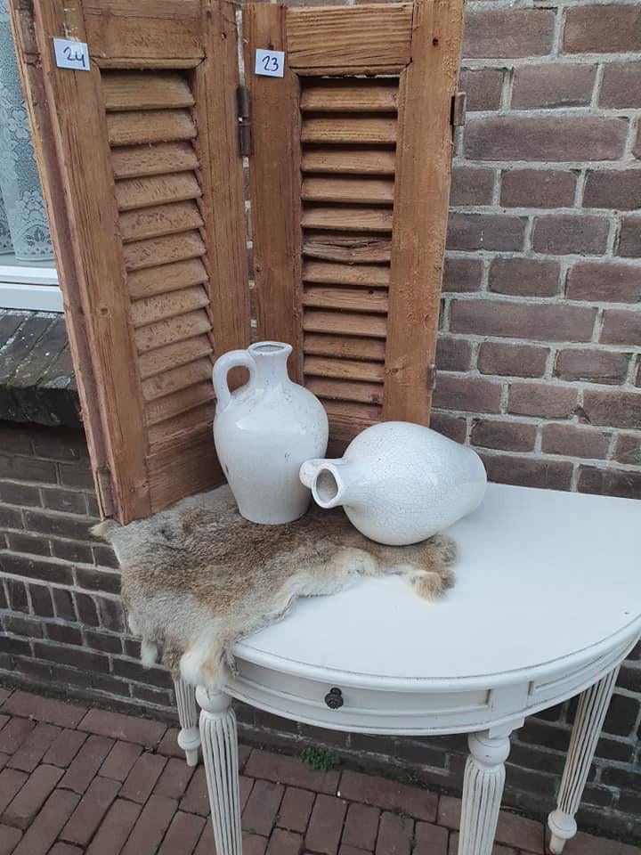 DIVERSE NACHTKASTJES EN MUURTABLES OOK BIJ 3Z FACTORY ARNEMUIDEN