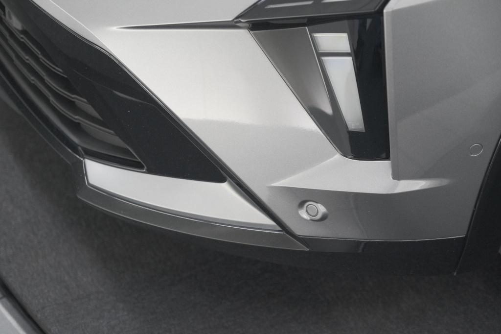 Renault Rafale 1.2 e-tech 4x4 plug-in hybrid 300 atelier alpine | panoramad