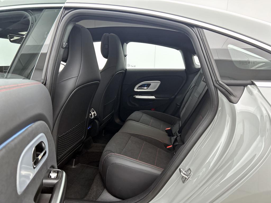 Mercedes-Benz Cla 200 business solution amg | advanced plus pakket | parkee