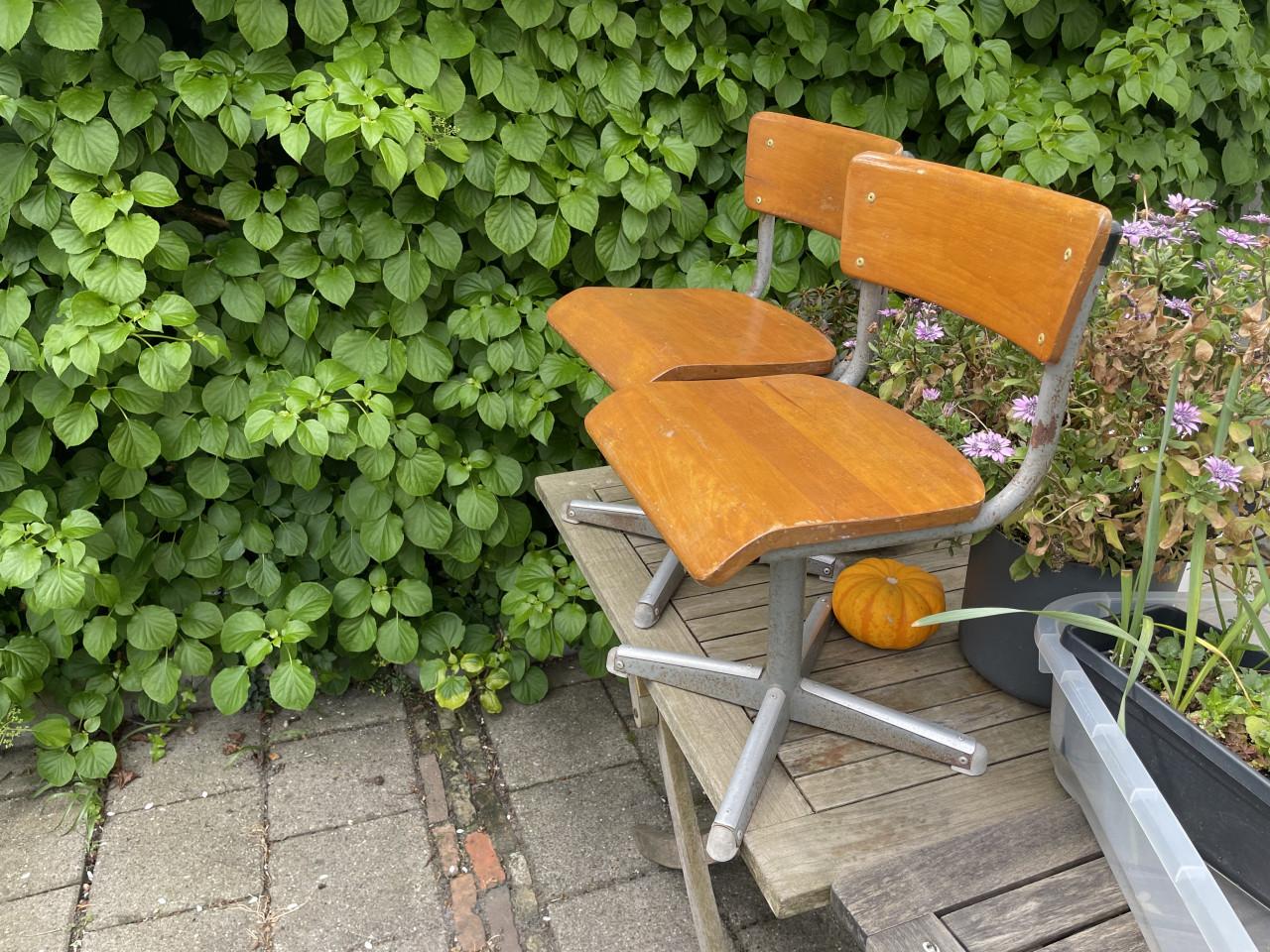 2 Houten kinderstoelen