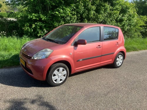 Daihatsu Sirion 1.0