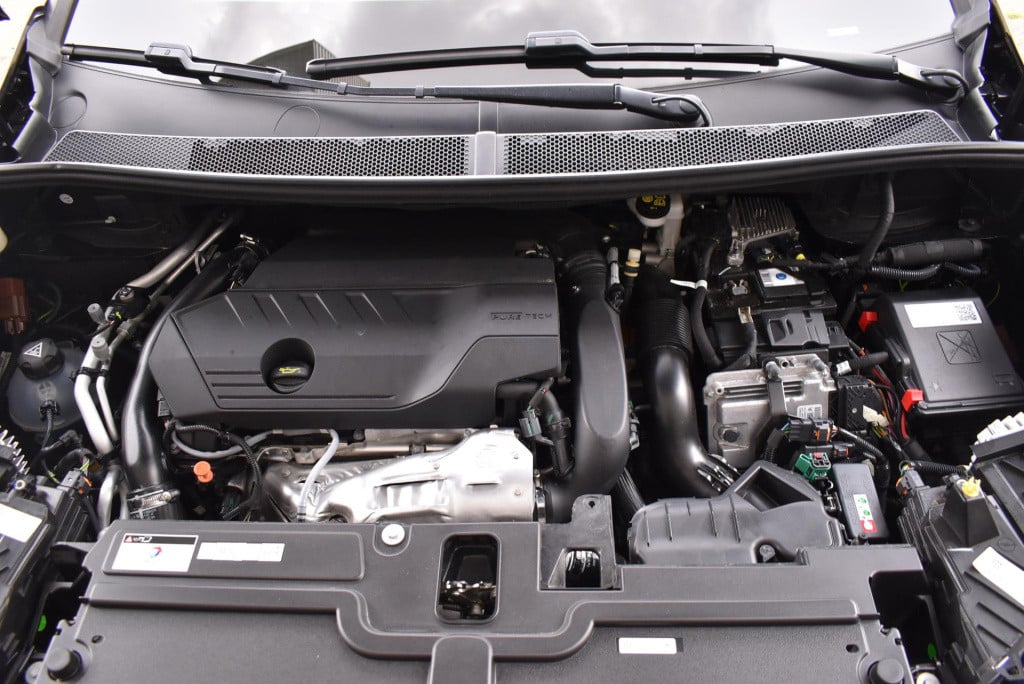 Opel Grandland 1.6 turbo plug-in hybrid gs 225pk | navi | camera | elektr. 