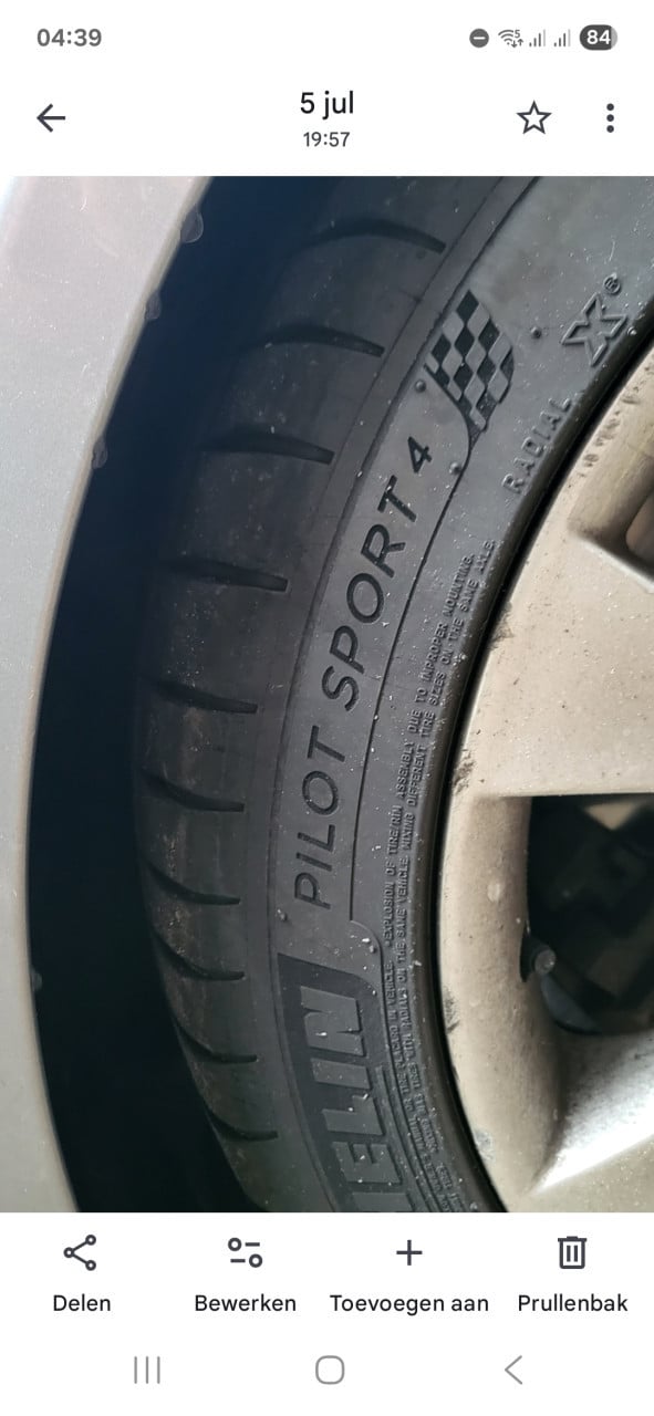 Auto BMW 525i e60 business executive