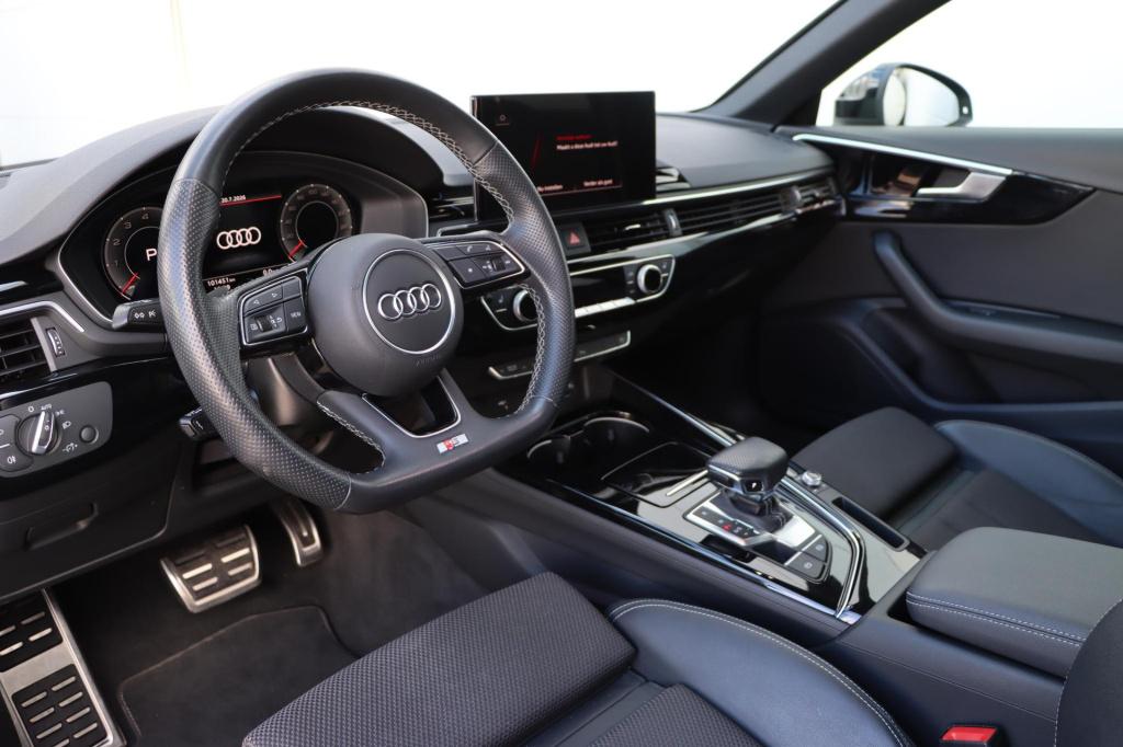 Audi A4 avant 35 tfsi s edition 150pk s tronic