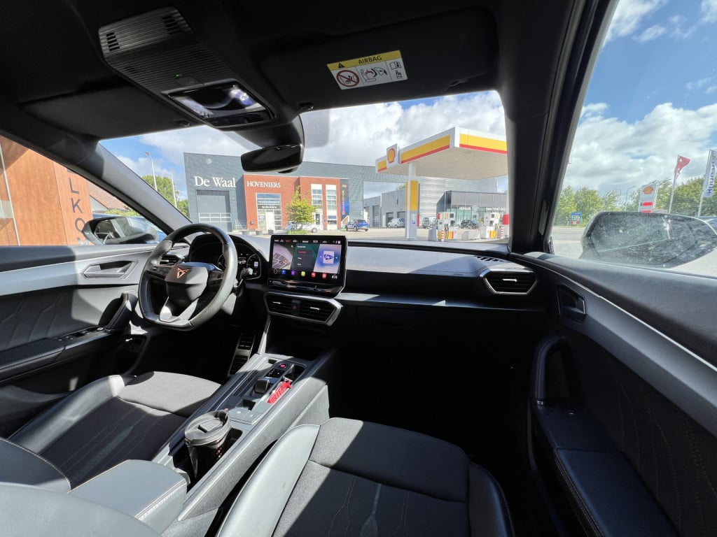 Cupra Formentor 1.4 e-hybrid vz performance | 245 pk | 360 camera's | apple