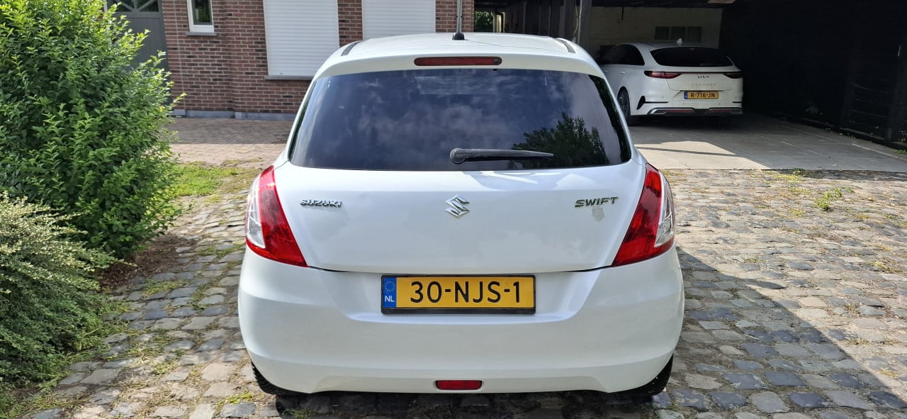 Suziki swift 2010