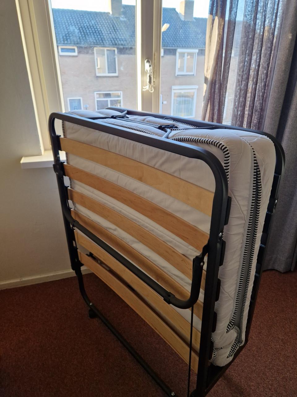 Logeerbedden te koop