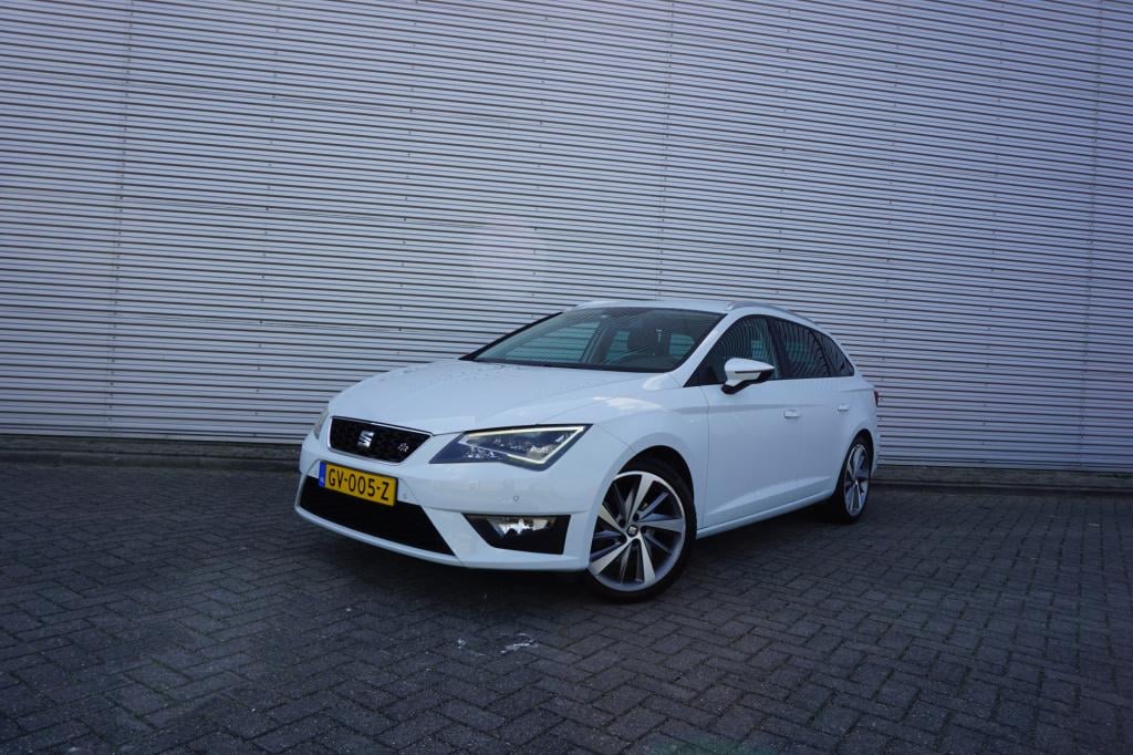 Seat Leon st 1.4 ecotsi fr connect climate / navi / cruise / camera / parke