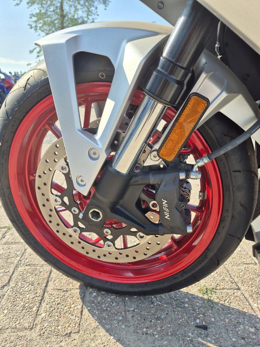 Suzuki GSX8-R uit 2024, nagenoeg nieuwe supersport