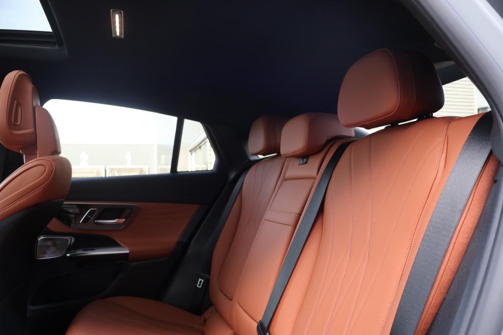 Mercedes-Benz Glc coupé 400e 4matic amg line i luchtvering i meesturende ac