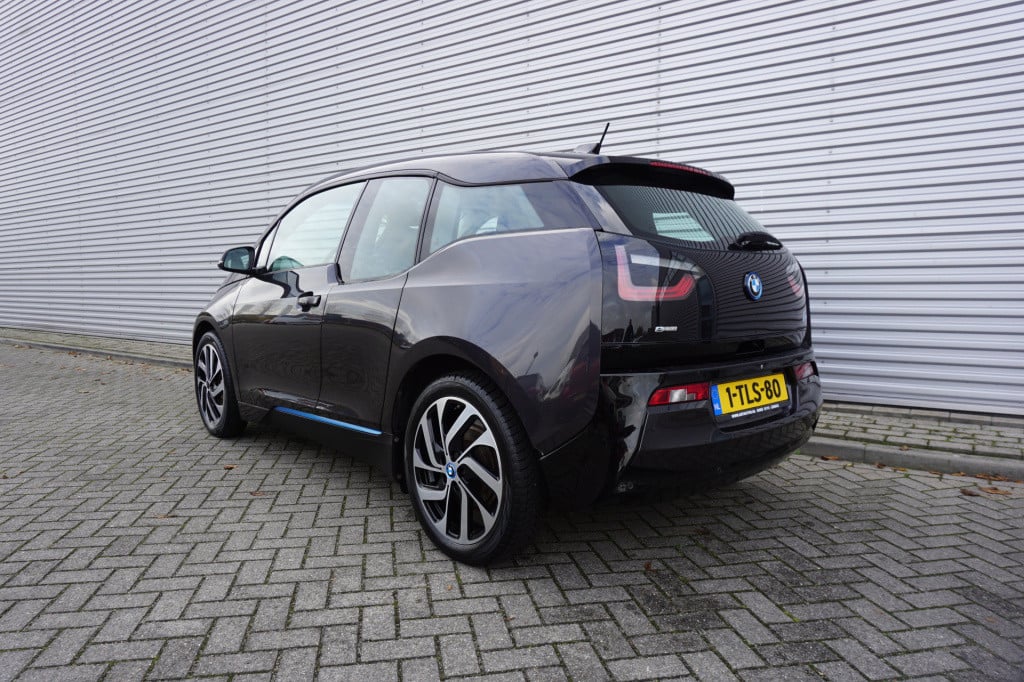 BMW I3 basis comfort 22 kwh 1e eigenaar - automaat - airco / navi / cruise