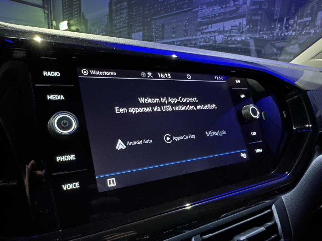 Volkswagen T-cross 1.0 tsi style *led*navi*appconnect*