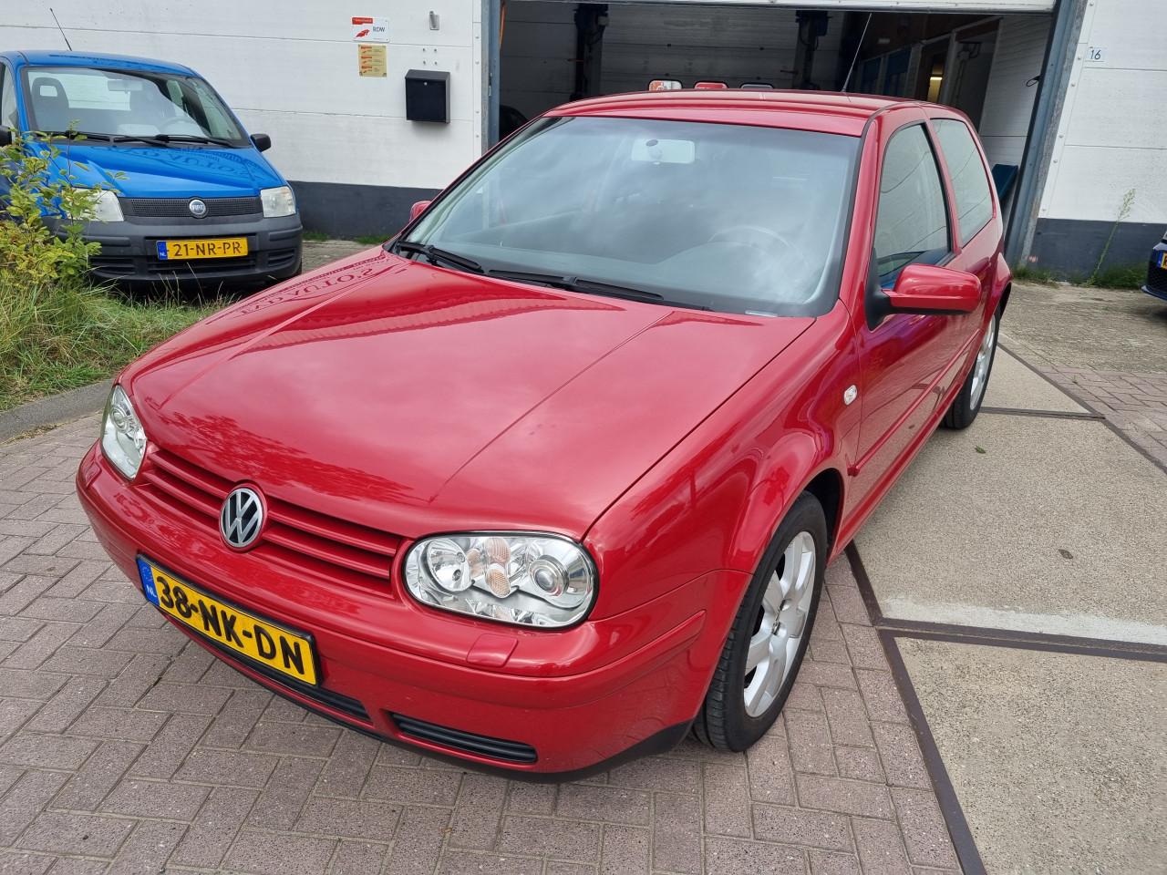 Volkswagen Golf 1.6-16V Sportline | Trekhaak | Cruise control!