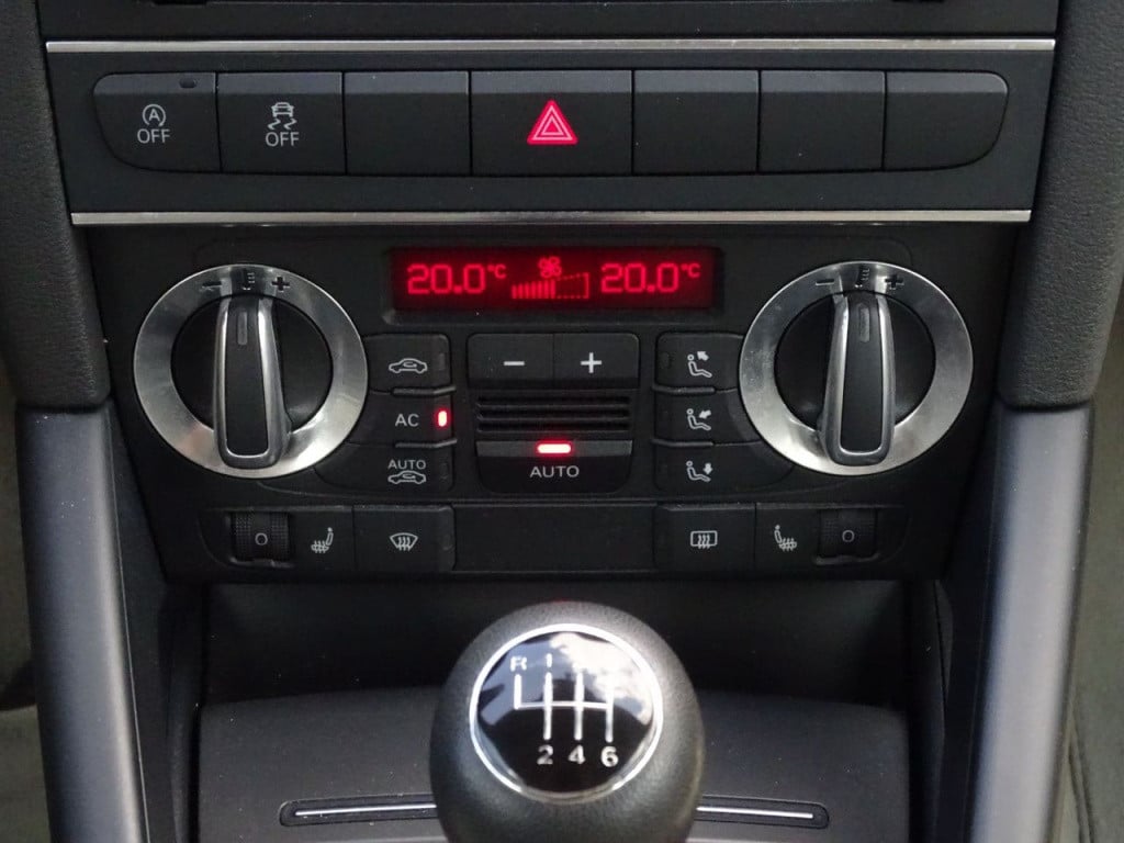 Audi A3 cabriolet 1.2 tfsi s-edition | bose | pdc | stoelverwarming
