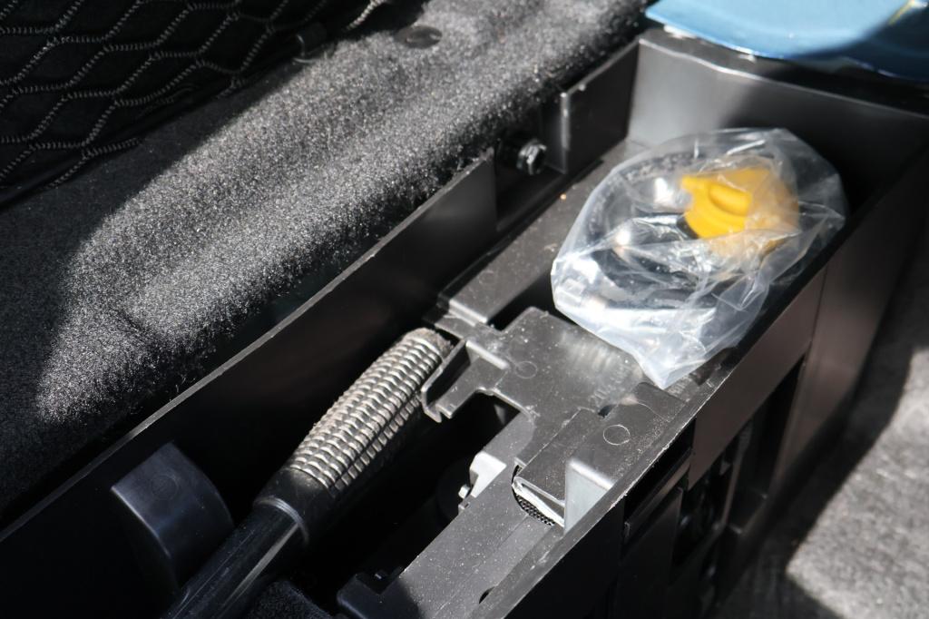 Mercedes-Benz E-Klasse cabrio 200 ambition sport edition l amg line l smart