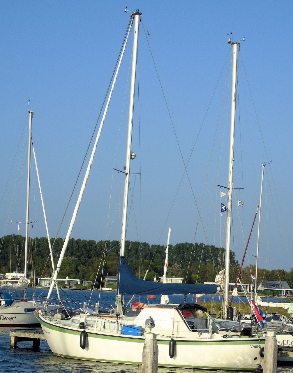 LM27
