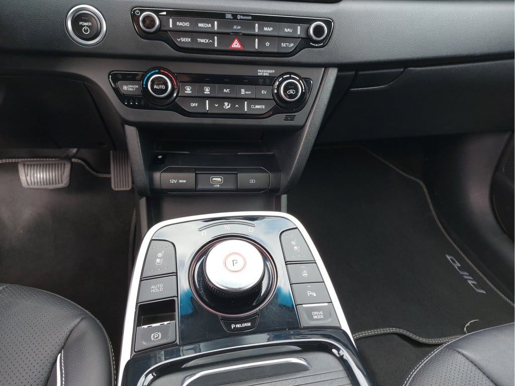 Kia E-niro executiveline 64 kwh | navigatie | leder | 1 fase