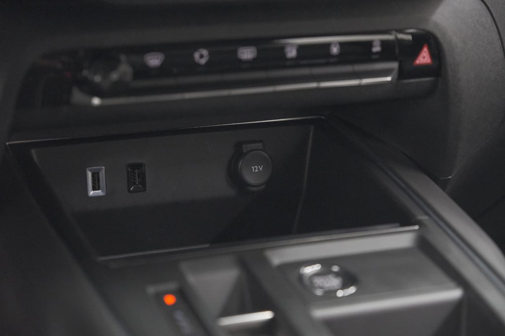 Citroen C5 Aircross hybrid 136 e-dcs7 plus | camera | apple carplay | parke