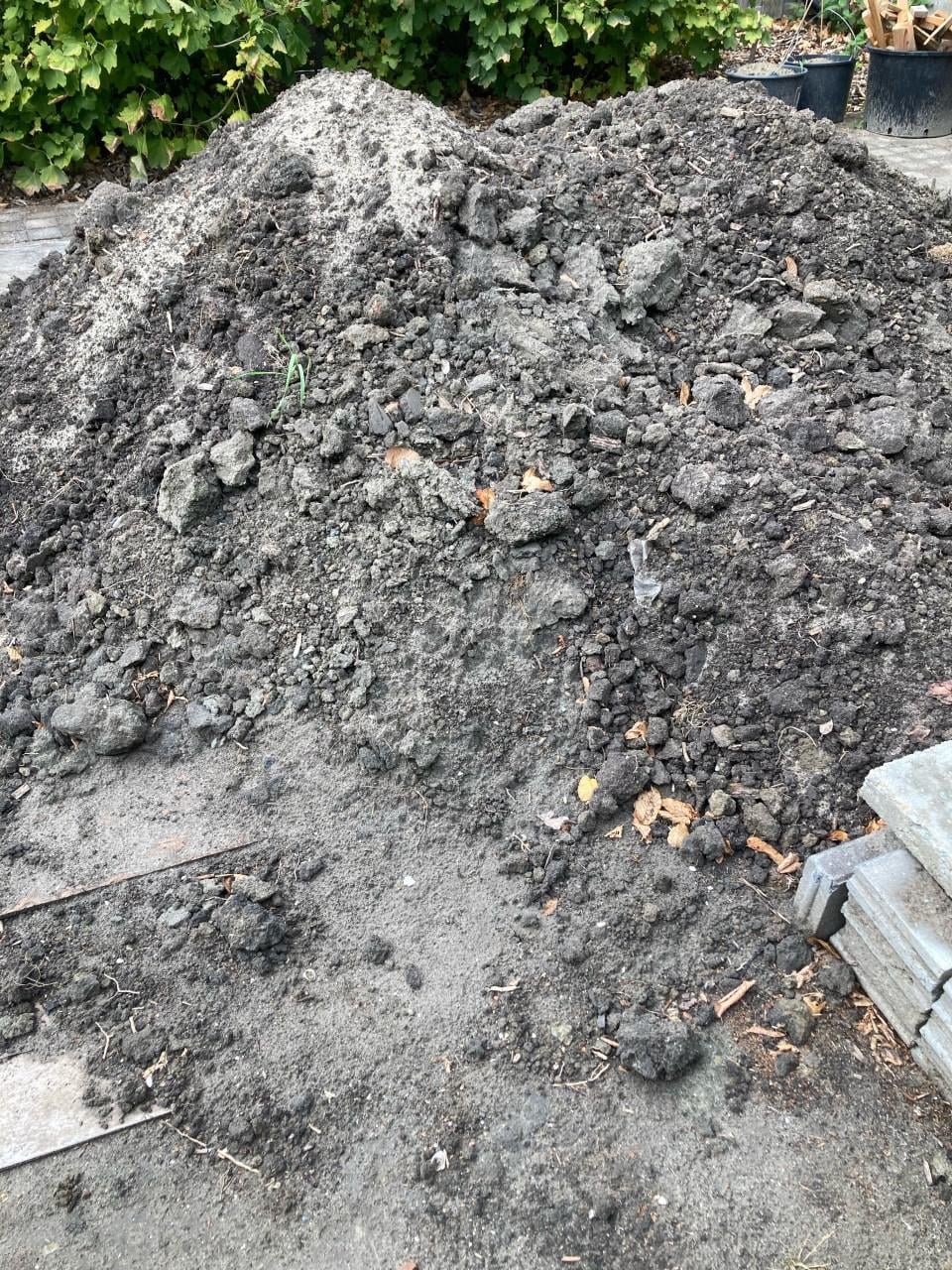 GRATIS: Tuinaarde/Tuingrond